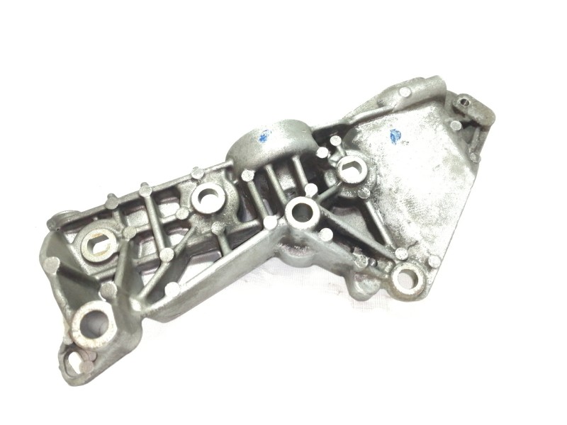 Recambio de soporte alternador para renault megane ii berlina 3p confort authentique referencia OEM IAM 8200365097  