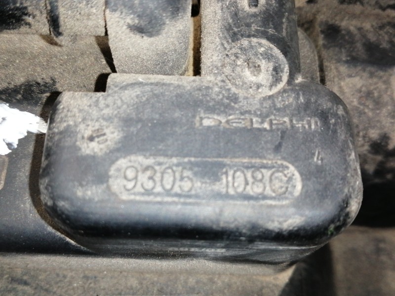 Recambio de filtro gasoil para citroën c4 sedan collection referencia OEM IAM 9305108C  