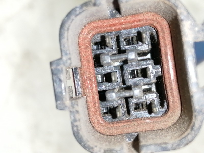 Recambio de cerradura puerta trasera derecha para kia sorento 2.5 crdi ex referencia OEM IAM   