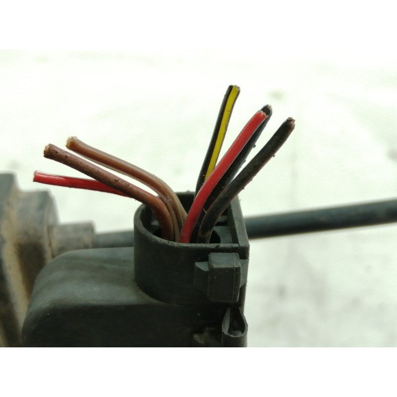 Recambio de cerradura puerta delantera izquierda para opel astra g berlina sport referencia OEM IAM 90561151  