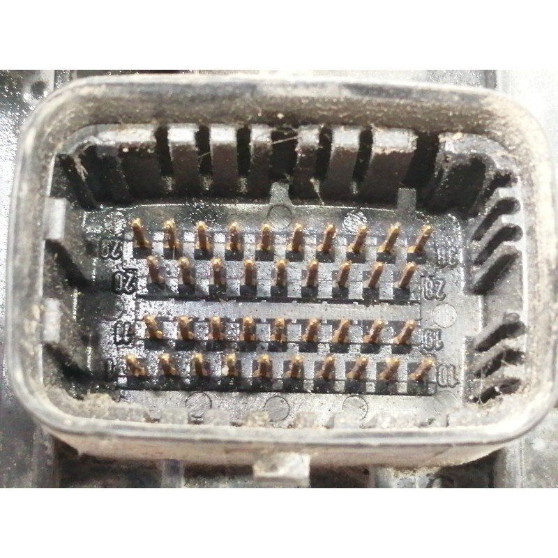 Recambio de centralita motor uce para opel corsa b edition 2000 referencia OEM IAM 0261204058 90532609 B97003 084117 28SA4143 