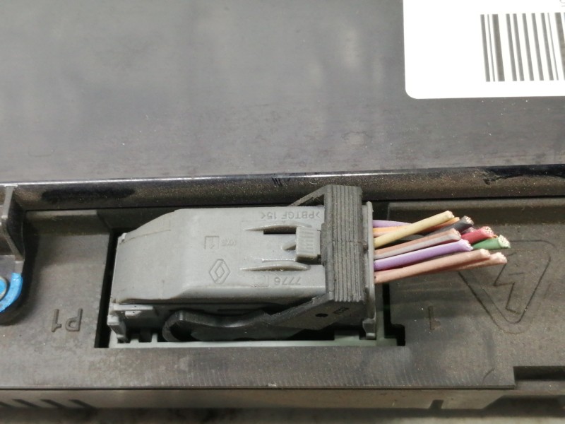 Recambio de cuadro instrumentos para renault scenic ii expression referencia OEM IAM P8200704463A NS0266436Z / TDBJ84BG / 216693