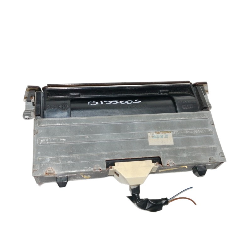 Recambio de cenicero para audi 100 berlina (c4) quattro referencia OEM IAM 4A1857951  