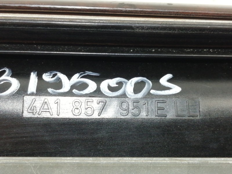 Recambio de cenicero para audi 100 berlina (c4) quattro referencia OEM IAM 4A1857951  