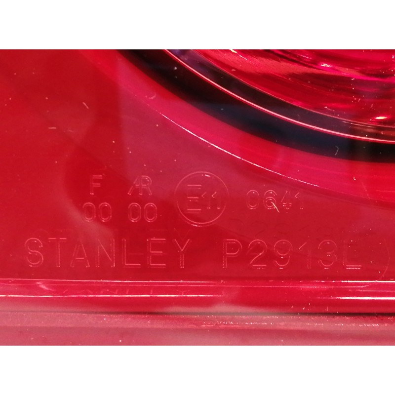 Recambio de piloto trasero izquierdo para mazda 3 berlina (bk) 1.6 crdt active referencia OEM IAM P2913L  