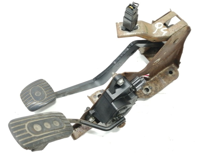 Recambio de pedal freno para nissan micra (k12e) acenta referencia OEM IAM   