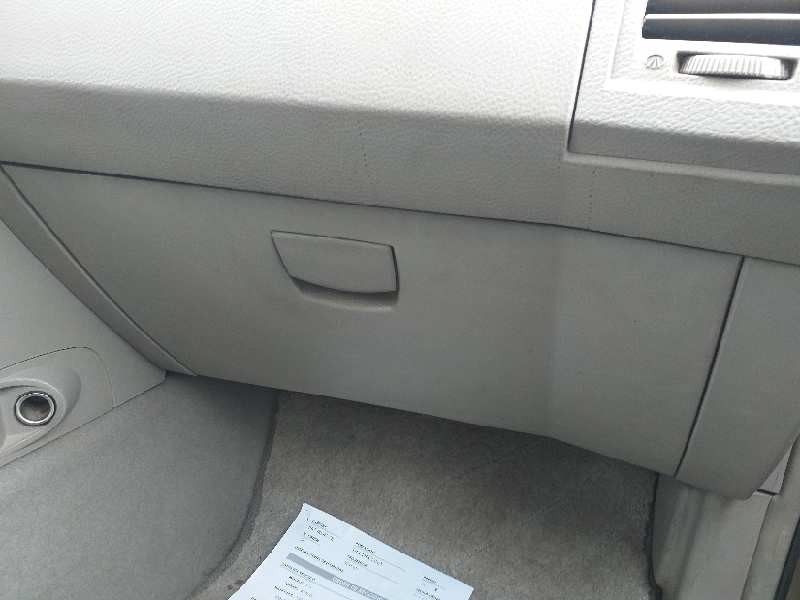 Recambio de guantera para ssangyong kyron 200 xdi limited referencia OEM IAM   