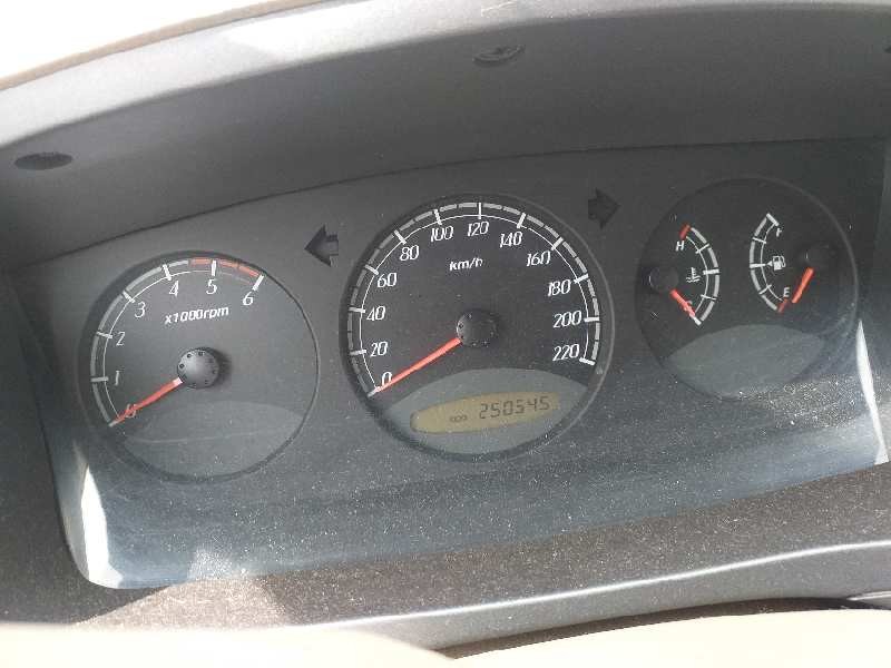 Recambio de cuadro instrumentos para ssangyong kyron 200 xdi limited referencia OEM IAM 8021009050  