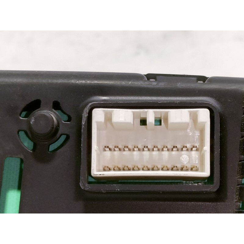 Recambio de cuadro instrumentos para ssangyong kyron 200 xdi limited referencia OEM IAM 8021009050  