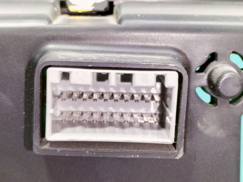 Recambio de cuadro instrumentos para ssangyong kyron 200 xdi limited referencia OEM IAM 8021009050  