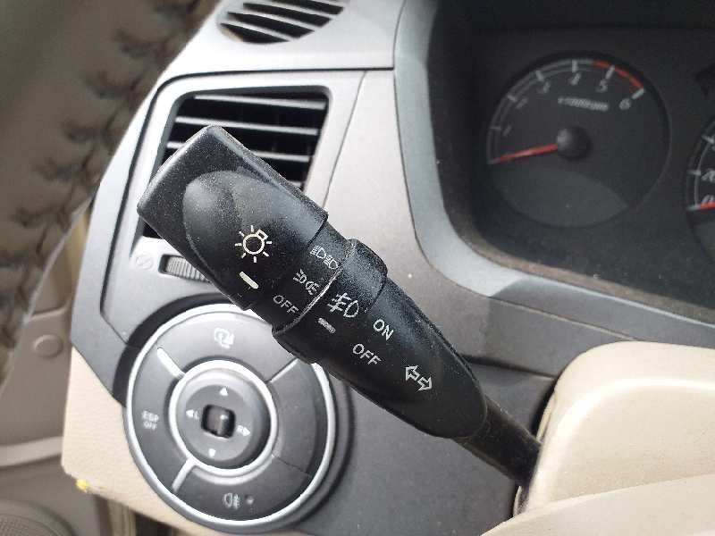 Recambio de mando luces para ssangyong kyron 200 xdi limited referencia OEM IAM LD4813AA  