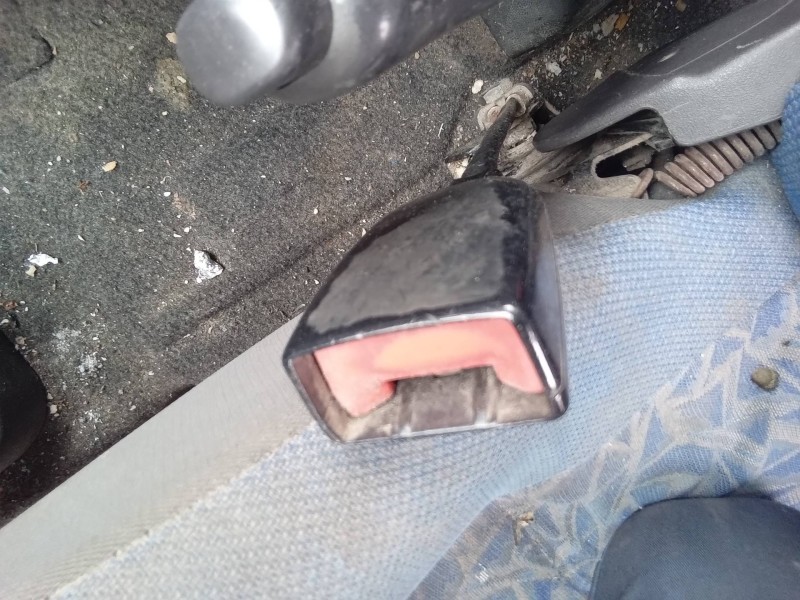 Recambio de enganche cinturon delantero izquierdo para fiat doblo cargo (223) 1.9 d furg. referencia OEM IAM   