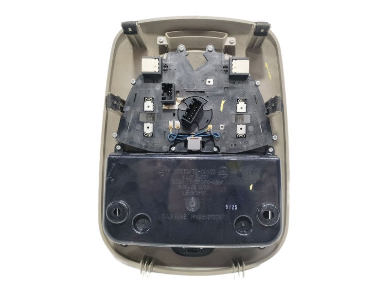 Recambio de luz interior para ssangyong kyron 200 xdi limited referencia OEM IAM 776607009100  