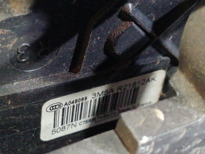 Recambio de cerradura puerta delantera derecha para ford c-max (cb3) ghia referencia OEM IAM 3M5AR21812AK 240000100 