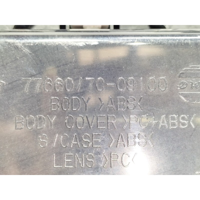 Recambio de luz interior para ssangyong kyron 200 xdi limited referencia OEM IAM 776607009100  