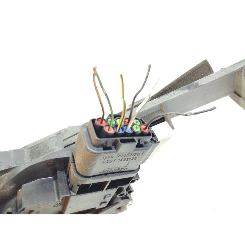 Recambio de cerradura puerta delantera izquierda para ford c-max (cb3) ghia referencia OEM IAM 3M5AR21813ER 240000000 