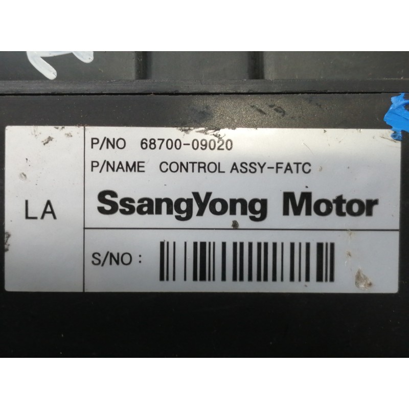 Recambio de mando calefaccion / aire acondicionado para ssangyong kyron 200 xdi limited referencia OEM IAM 6870009020  