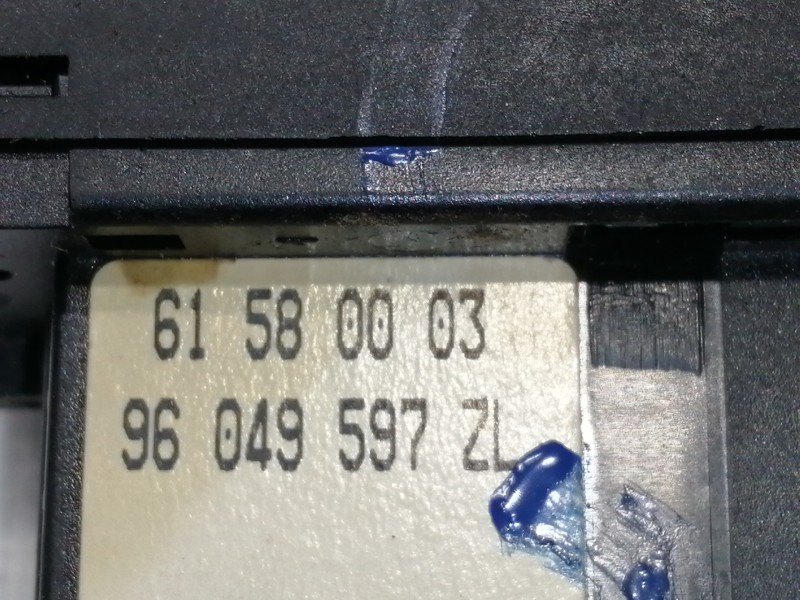 Recambio de mando limpia para peugeot 206 berlina xt referencia OEM IAM 61580003  