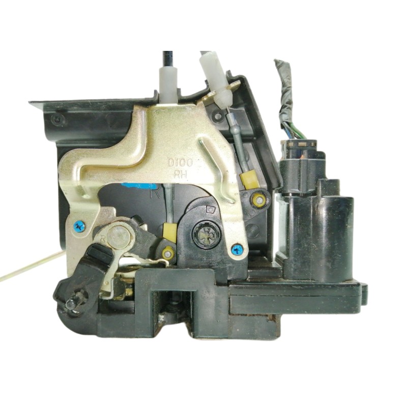 Recambio de cerradura puerta trasera derecha para ssangyong kyron 200 xdi limited referencia OEM IAM   