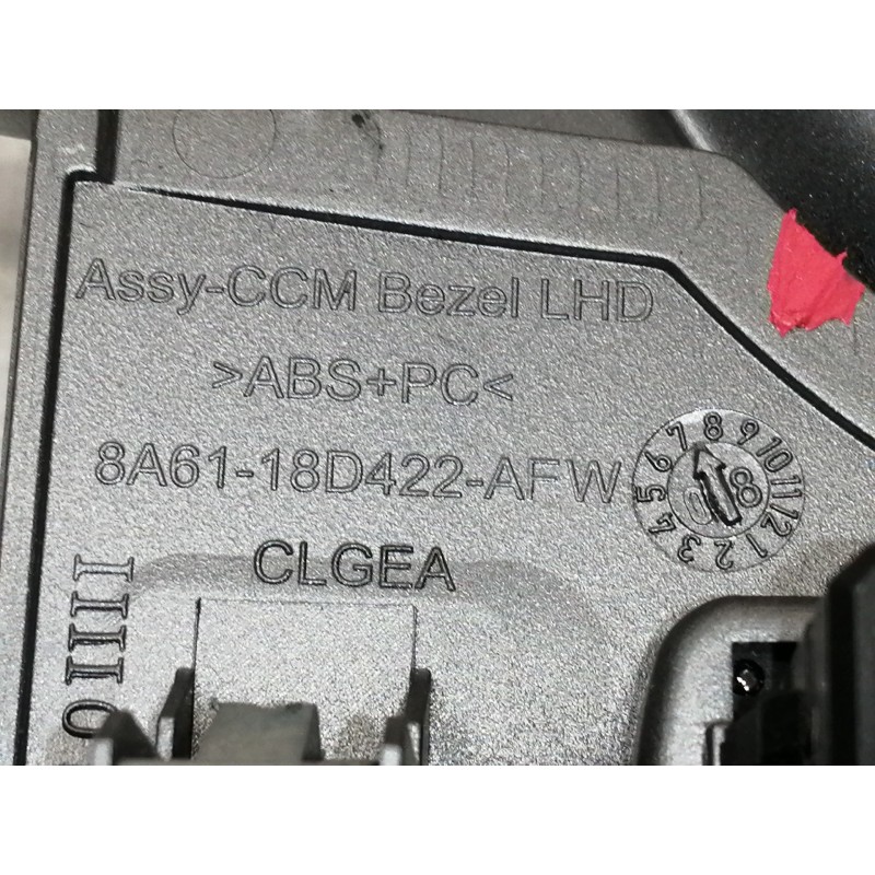 Recambio de moldura para ford fiesta (cb1) ghia referencia OEM IAM 8A6118D422AFW  
