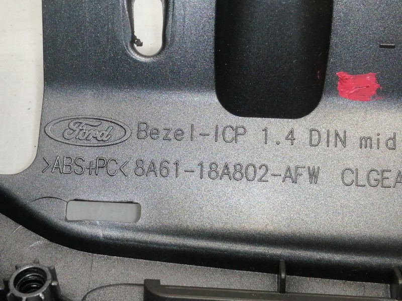 Recambio de rejilla aireadora para ford fiesta (cb1) ghia referencia OEM IAM 8A6118A802AFW  