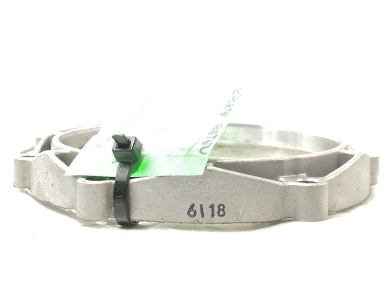 Recambio de soporte para ssangyong kyron 200 xdi limited referencia OEM IAM 6610113008  SOPORTE TAPA CIGUEÑAL