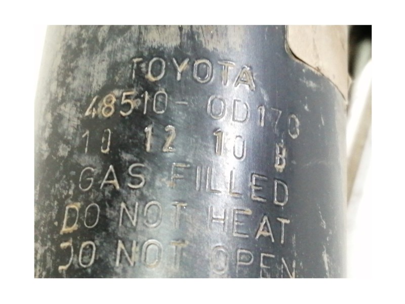Recambio de amortiguador delantero derecho para toyota yaris 1.0 cat referencia OEM IAM 485100D170  