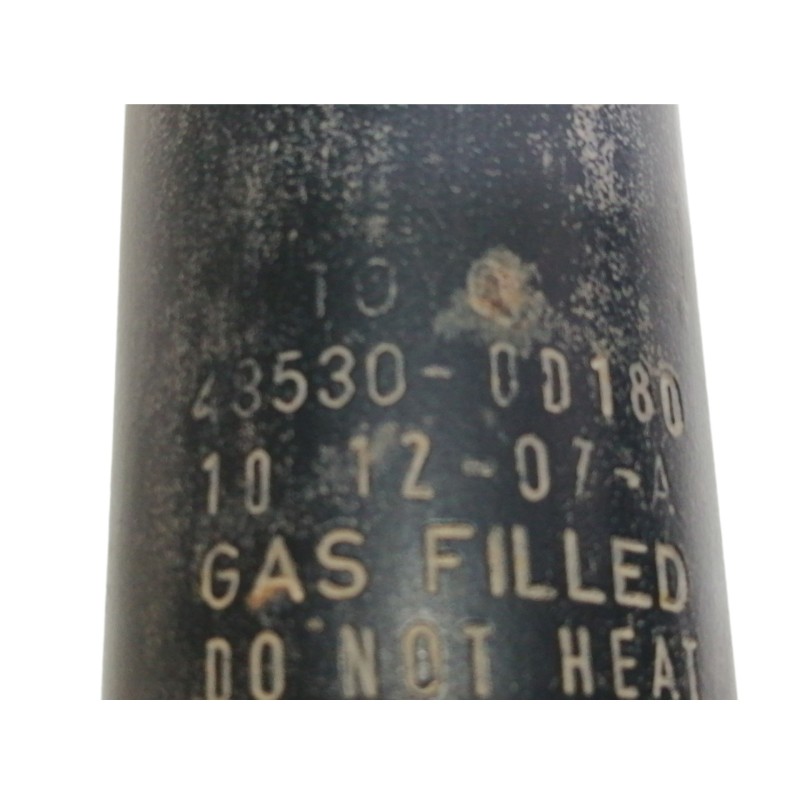 Recambio de amortiguador trasero izquierdo para toyota yaris 1.0 cat referencia OEM IAM 485300D180  