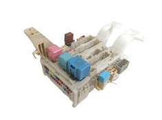 Recambio de caja reles / fusibles para toyota yaris 1.0 cat referencia OEM IAM 827300D290   2