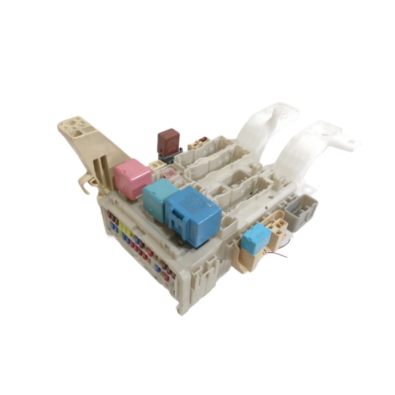 Recambio de caja reles / fusibles para toyota yaris 1.0 cat referencia OEM IAM 827300D290  