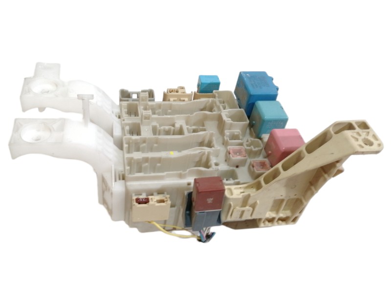 Recambio de caja reles / fusibles para toyota yaris 1.0 cat referencia OEM IAM 827300D290  