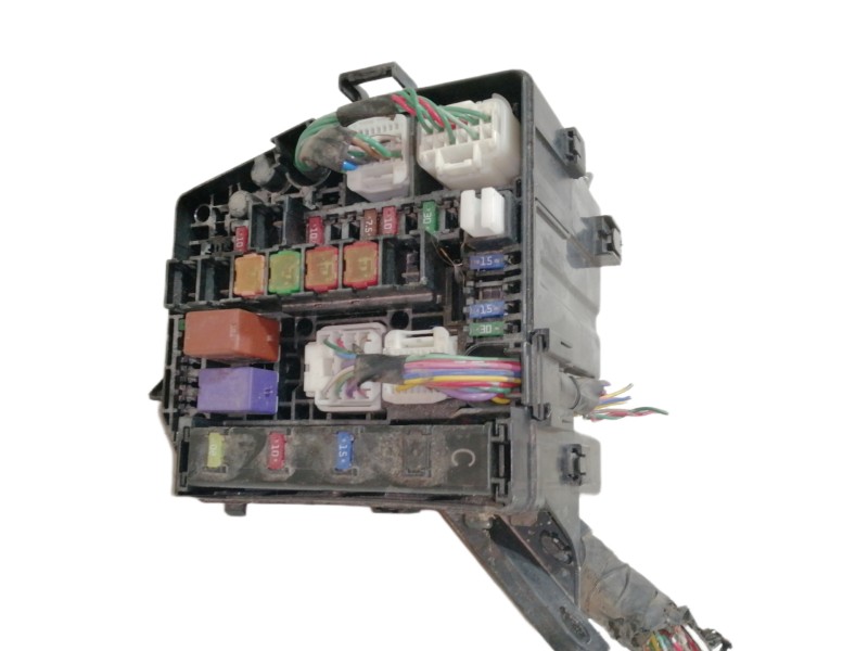 Recambio de caja reles / fusibles para toyota yaris 1.0 cat referencia OEM IAM 821110DT90 821110DT90B 