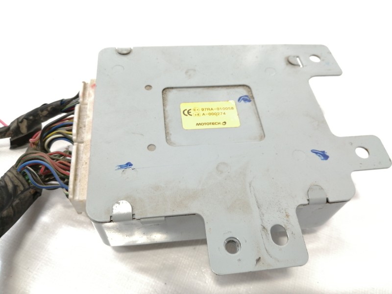 Recambio de modulo electronico para ssangyong kyron 200 xdi limited referencia OEM IAM 8712009210  