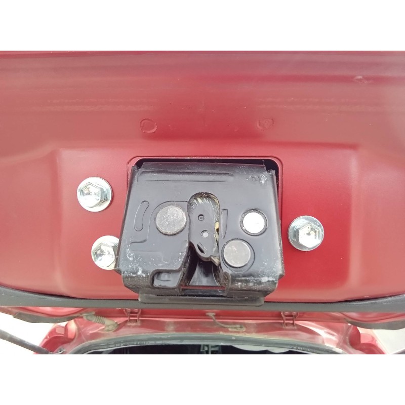 Recambio de cerradura maletero / porton para toyota yaris 1.0 cat referencia OEM IAM   