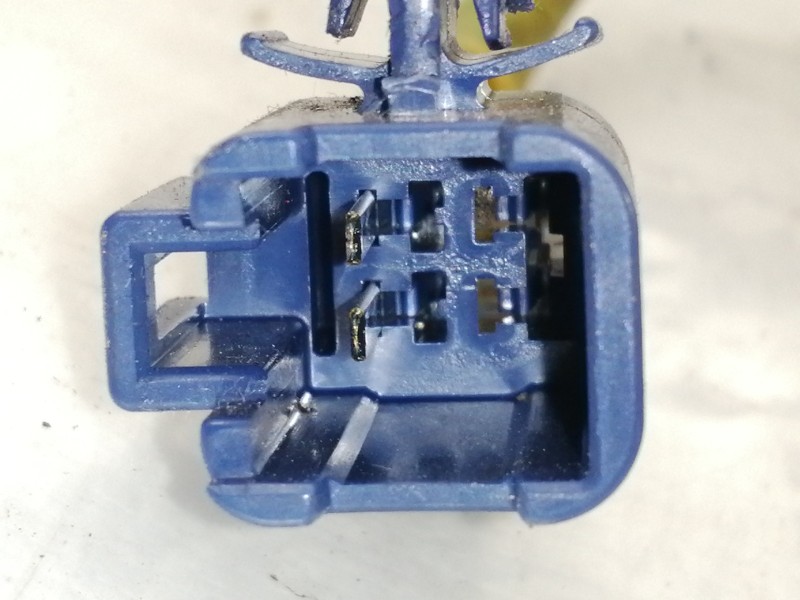 Recambio de cerradura maletero / porton para toyota yaris 1.0 cat referencia OEM IAM   