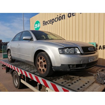 AUDI A4 BERLINA (8E) de desguace