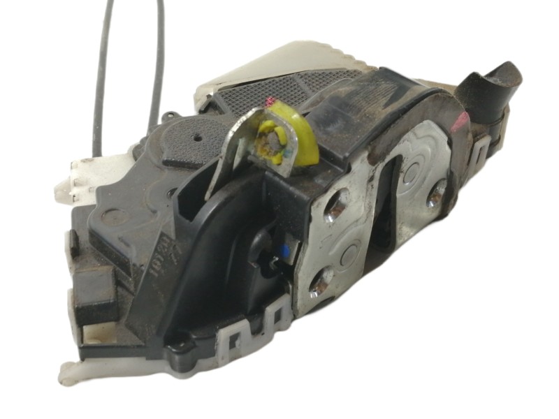 Recambio de cerradura puerta delantera izquierda para toyota yaris 1.0 cat referencia OEM IAM   