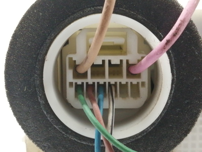 Recambio de cerradura puerta delantera izquierda para toyota yaris 1.0 cat referencia OEM IAM   