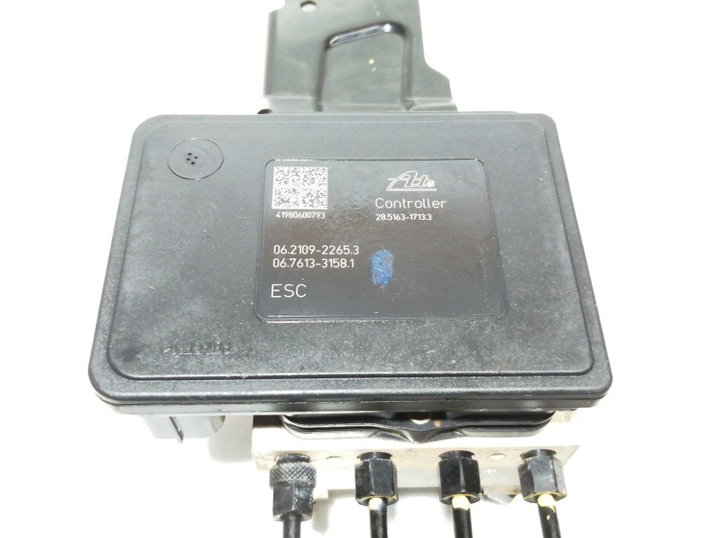 Recambio de abs para hyundai kona sle 2wd referencia OEM IAM 58900J9000 28516317133 