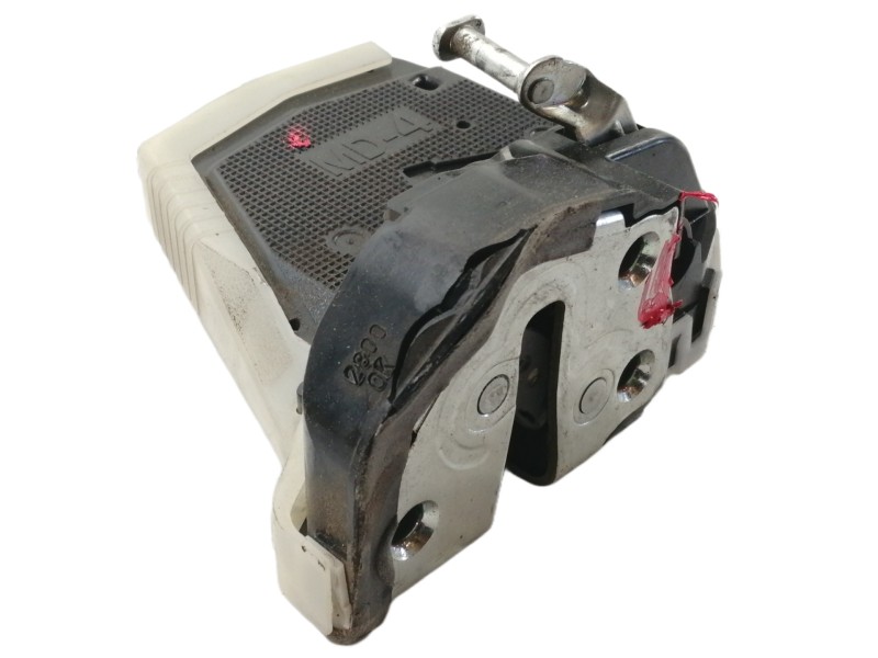 Recambio de cerradura puerta trasera derecha para toyota yaris 1.0 cat referencia OEM IAM   