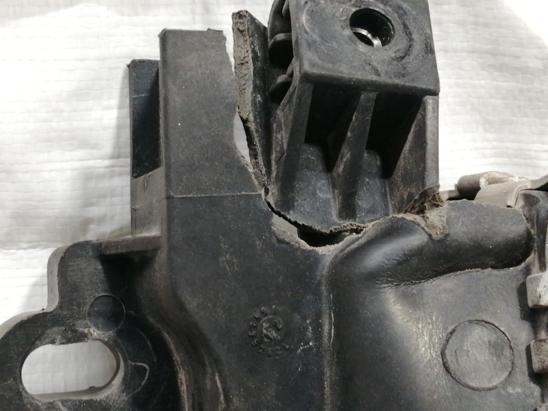 Recambio de radiador agua para volvo s60 berlina d5 referencia OEM IAM 8683214A  