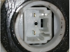 Recambio de cerradura puerta trasera derecha para toyota yaris 1.0 cat referencia OEM IAM    2