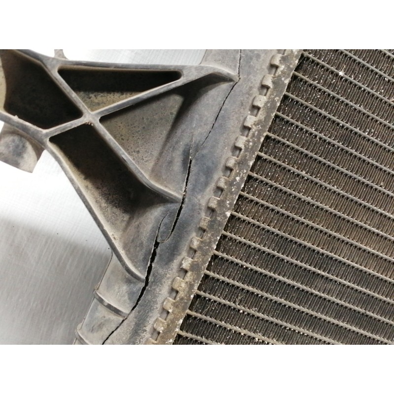 Recambio de radiador agua para volvo s60 berlina d5 referencia OEM IAM 8683214A  