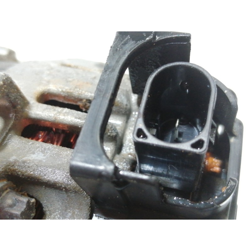 Recambio de alternador para hyundai kona sle 2wd referencia OEM IAM 3730004950  