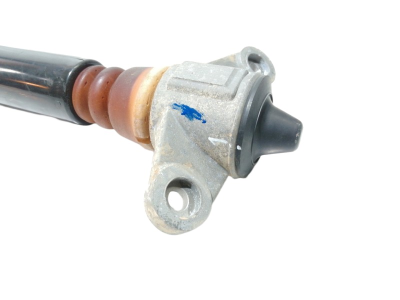 Recambio de amortiguador trasero derecho para hyundai kona sle 2wd referencia OEM IAM 55300J9300  