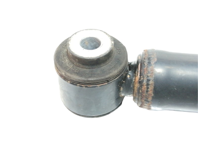 Recambio de amortiguador trasero derecho para hyundai kona sle 2wd referencia OEM IAM 55300J9300  