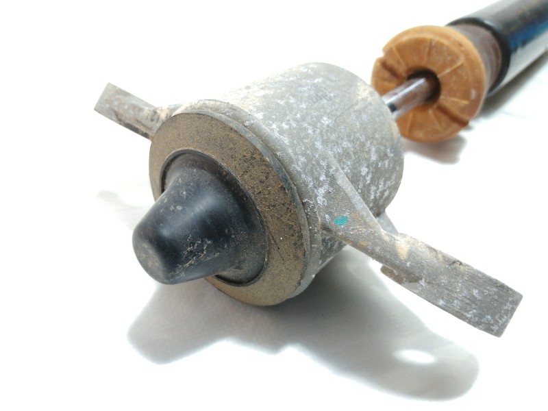 Recambio de amortiguador trasero izquierdo para hyundai kona sle 2wd referencia OEM IAM 55300J9300  