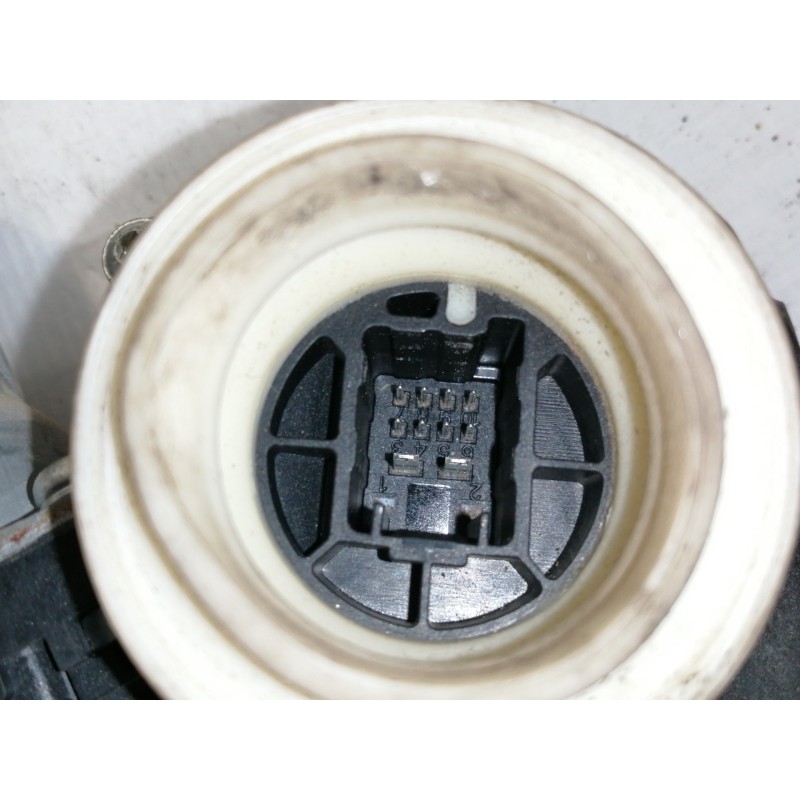 Recambio de elevalunas delantero izquierdo para toyota yaris 1.0 cat referencia OEM IAM 983587103  