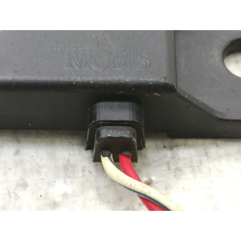 Recambio de antena para hyundai kona sle 2wd referencia OEM IAM 95460J9000 1910210737 