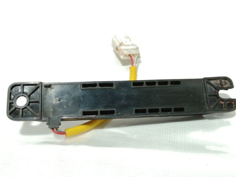 Recambio de antena para hyundai kona sle 2wd referencia OEM IAM 95420J4000  